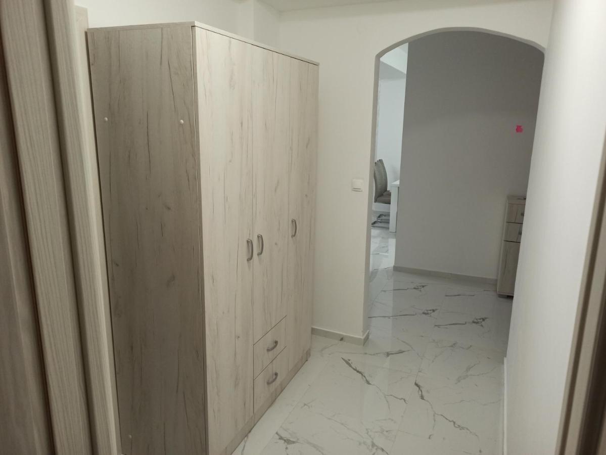 Ata Apartmani. Petrovac 外观 照片